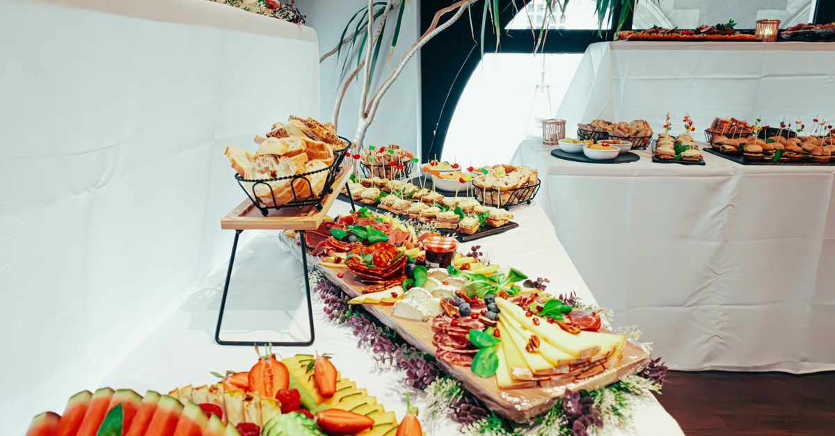 Best Practices for Spanish Catering at Large Public Gatherings