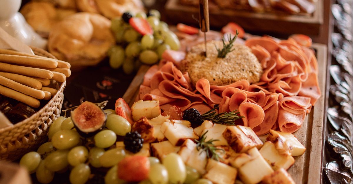 Elevating Corporate Meetings with Authentic Spanish Cuisine