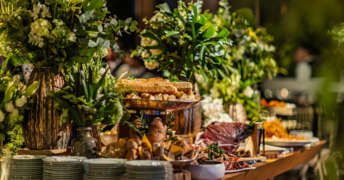The Importance of Presentation in Spanish Corporate Catering