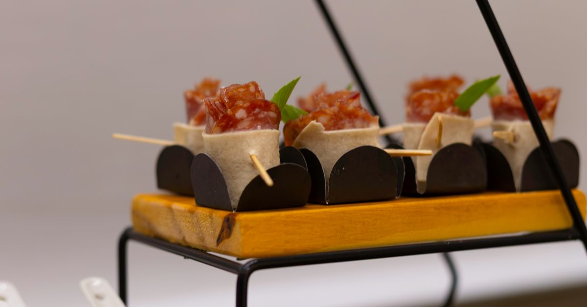 Unique Spanish Wedding Cakes and Desserts for Your Celebration